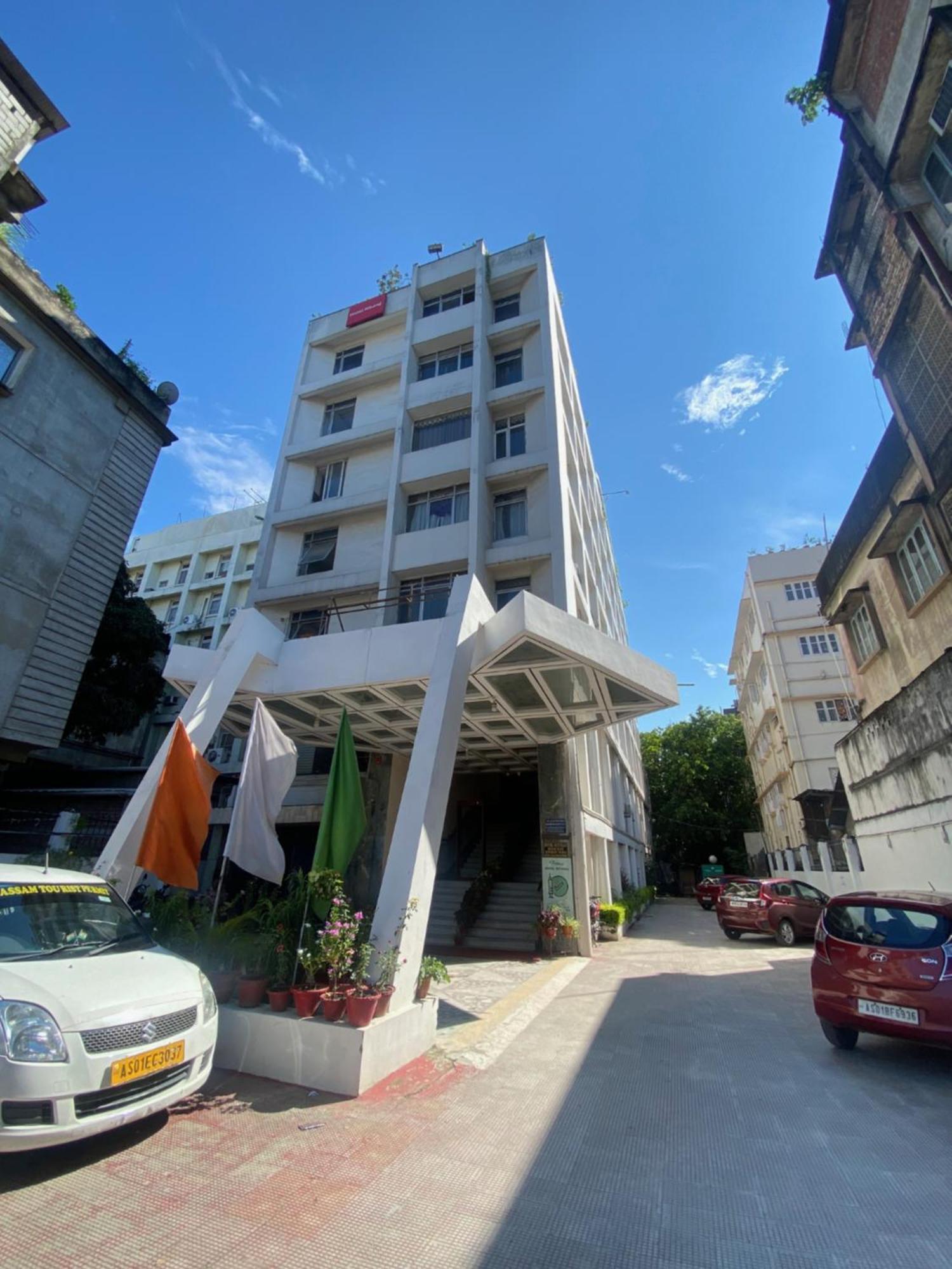 Hotel Rituraj Guwahati Dış mekan fotoğraf