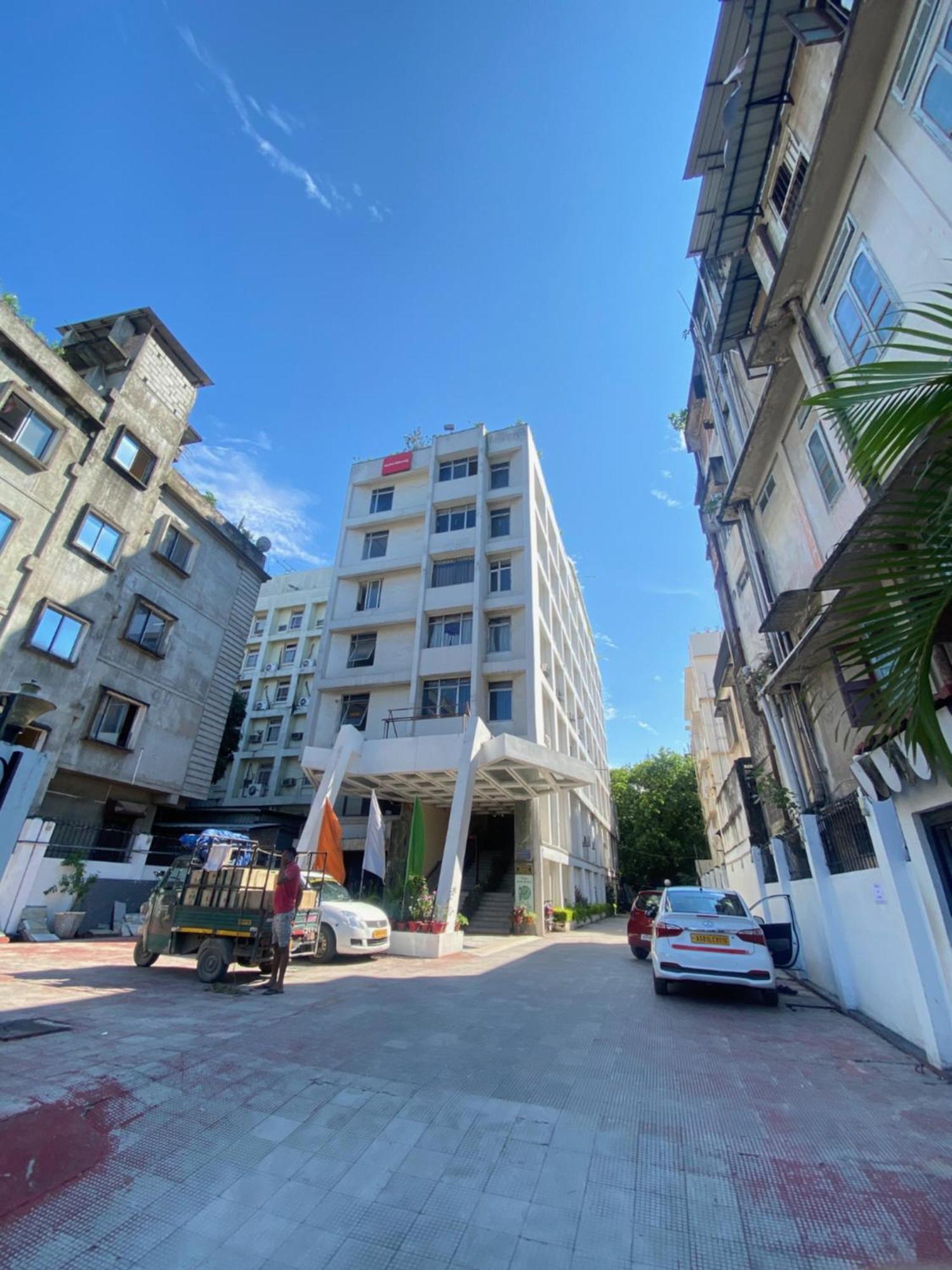 Hotel Rituraj Guwahati Dış mekan fotoğraf