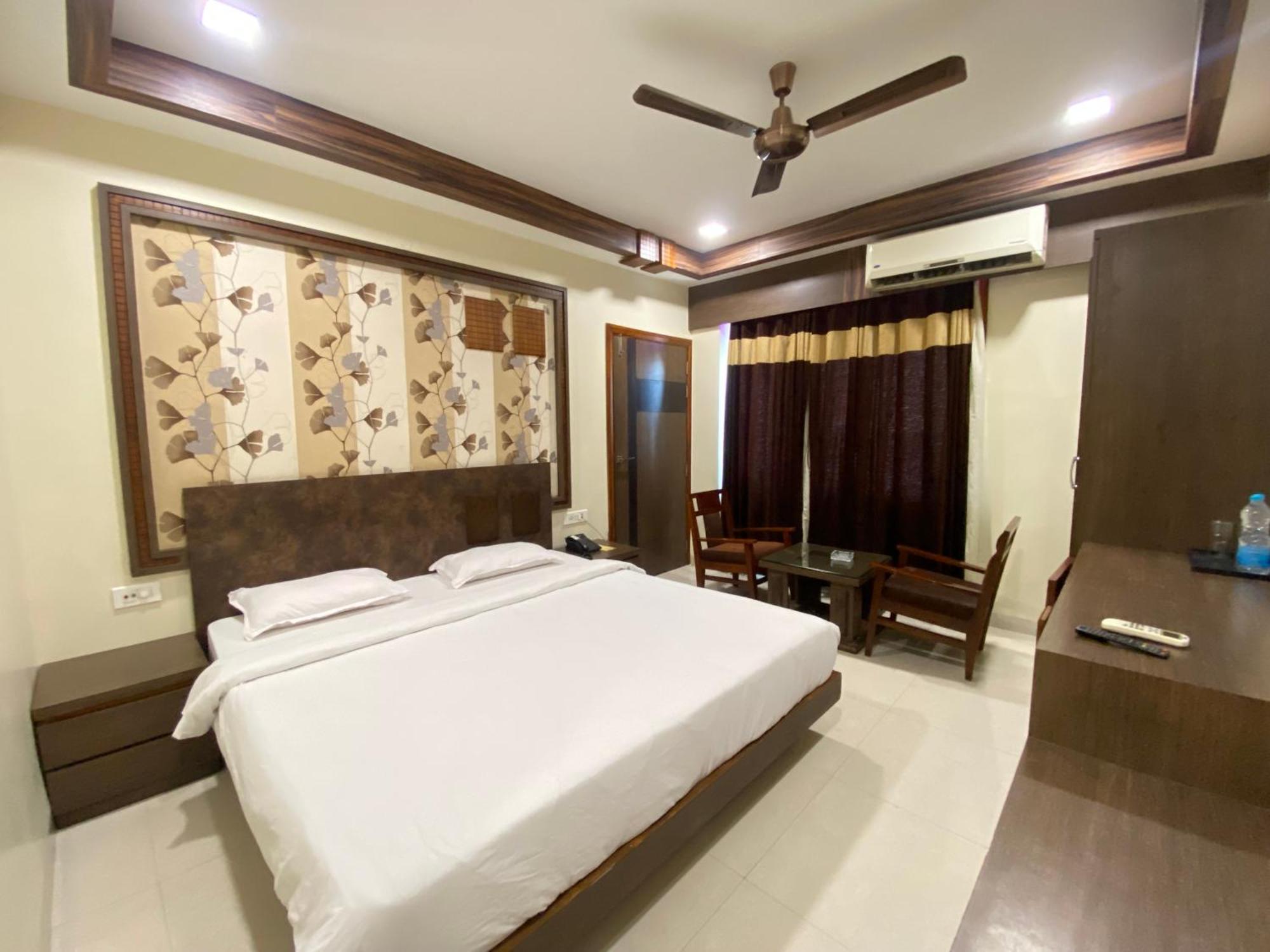 Hotel Rituraj Guwahati Dış mekan fotoğraf