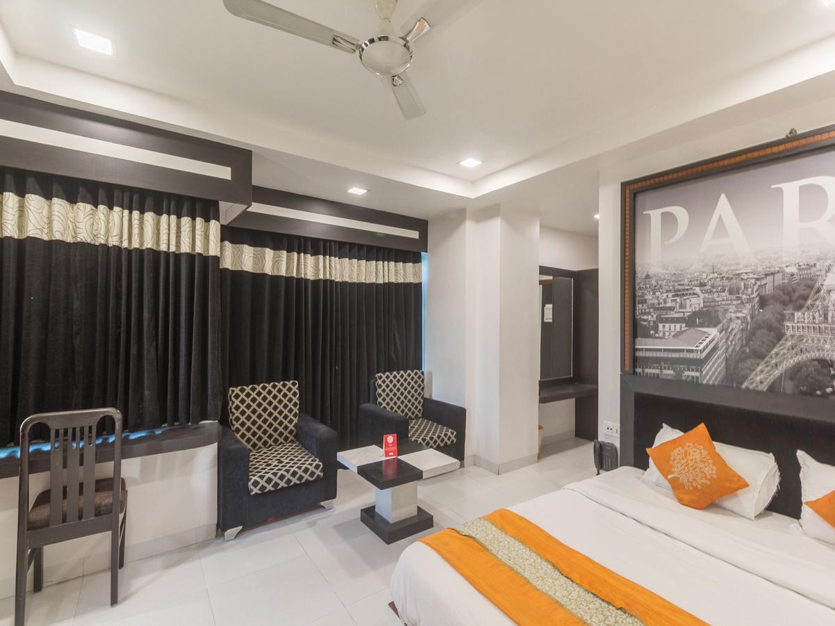 Hotel Rituraj Guwahati Dış mekan fotoğraf
